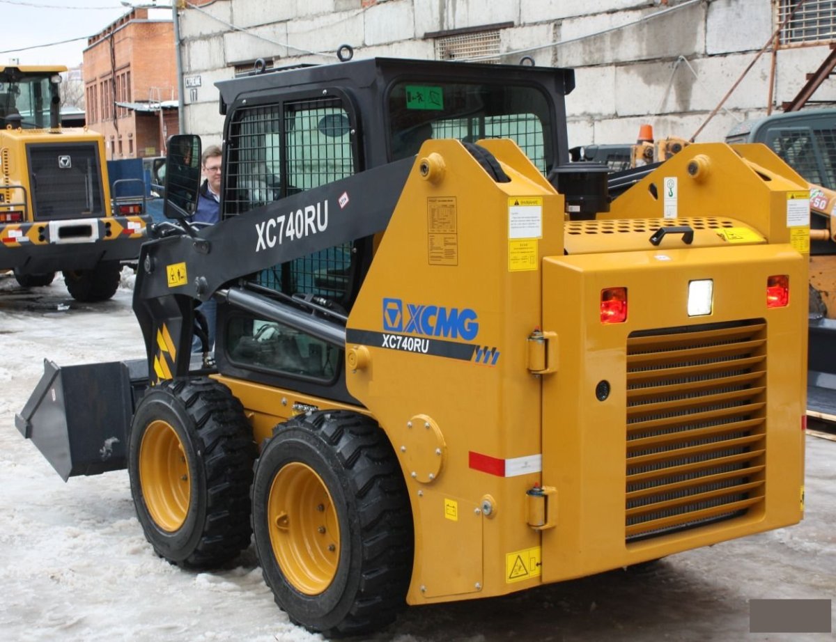 XCMG xc740ru