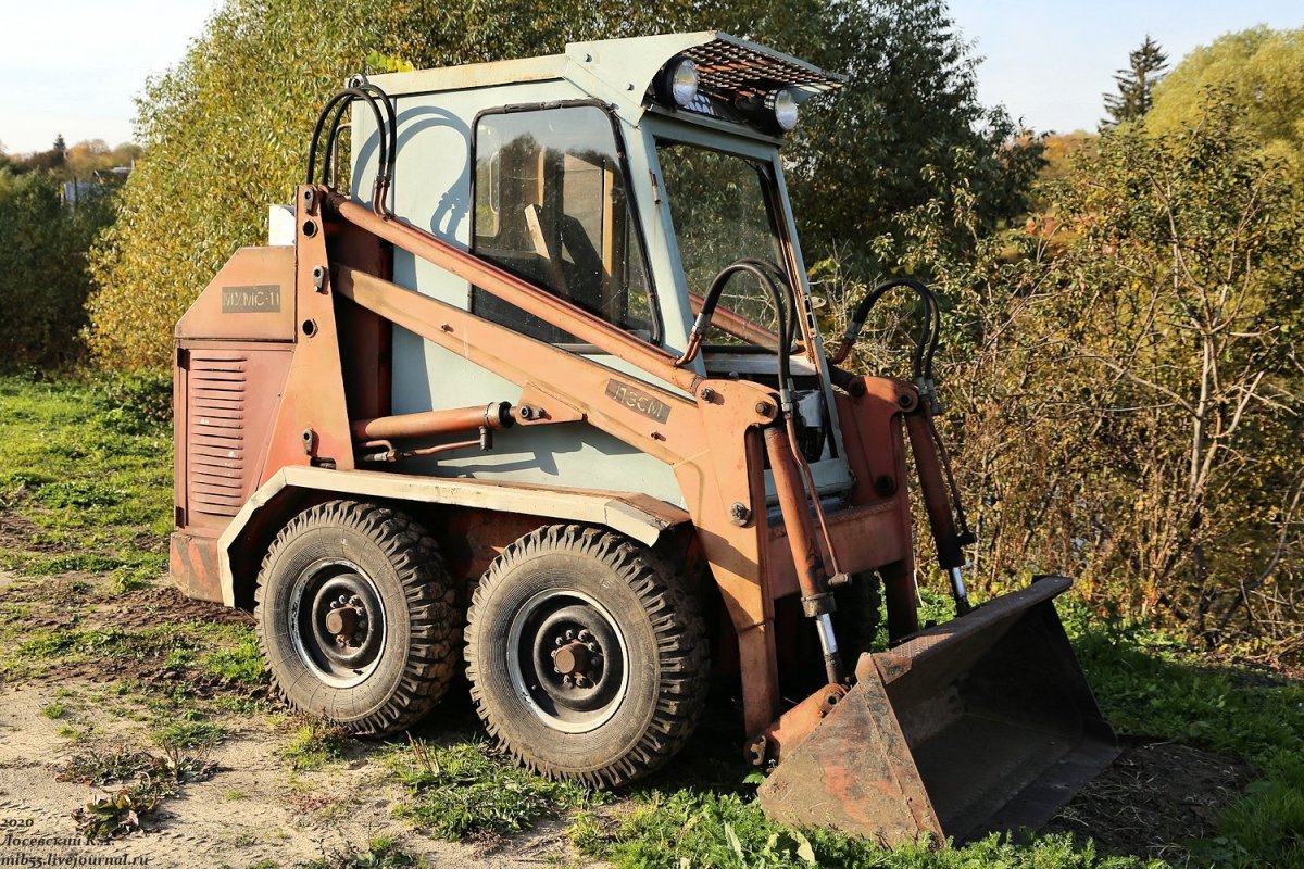 Унц 062 мини погрузчик