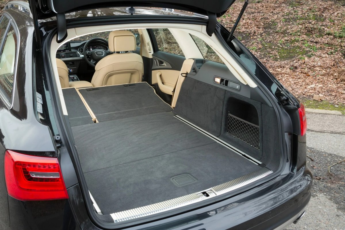 Ауди а6 Олроуд багажник