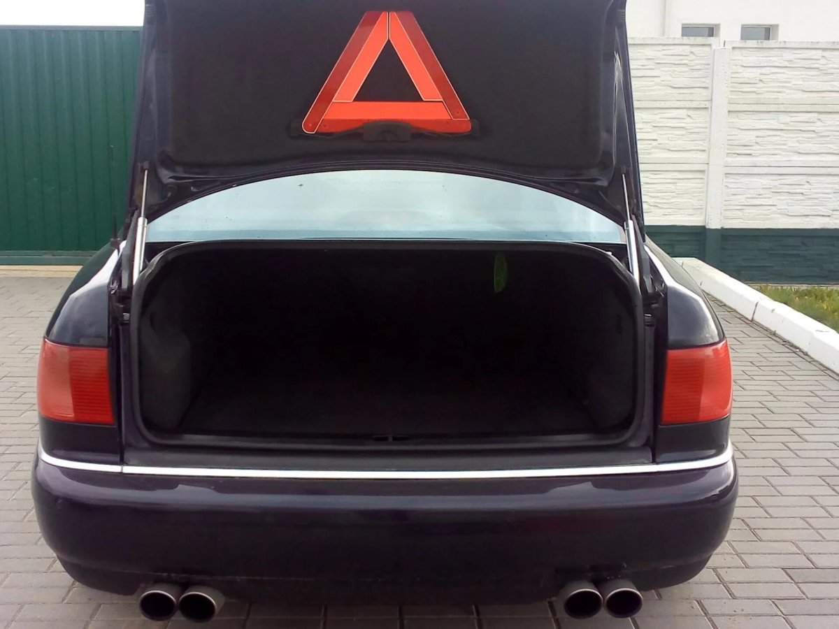 Багажник Ауди а8 д3