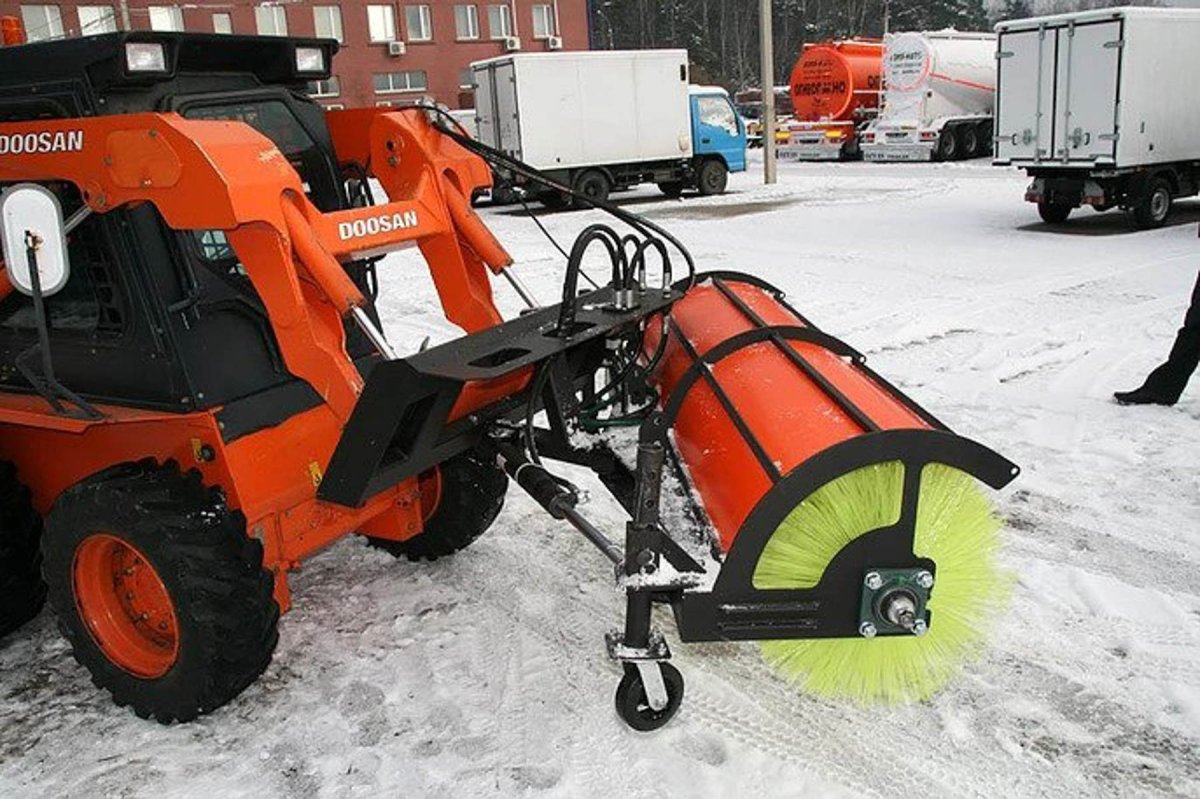 Щетка дорожная для минипогрузчика Bobcat