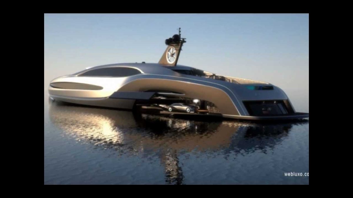 Мегаяхта Sovereign