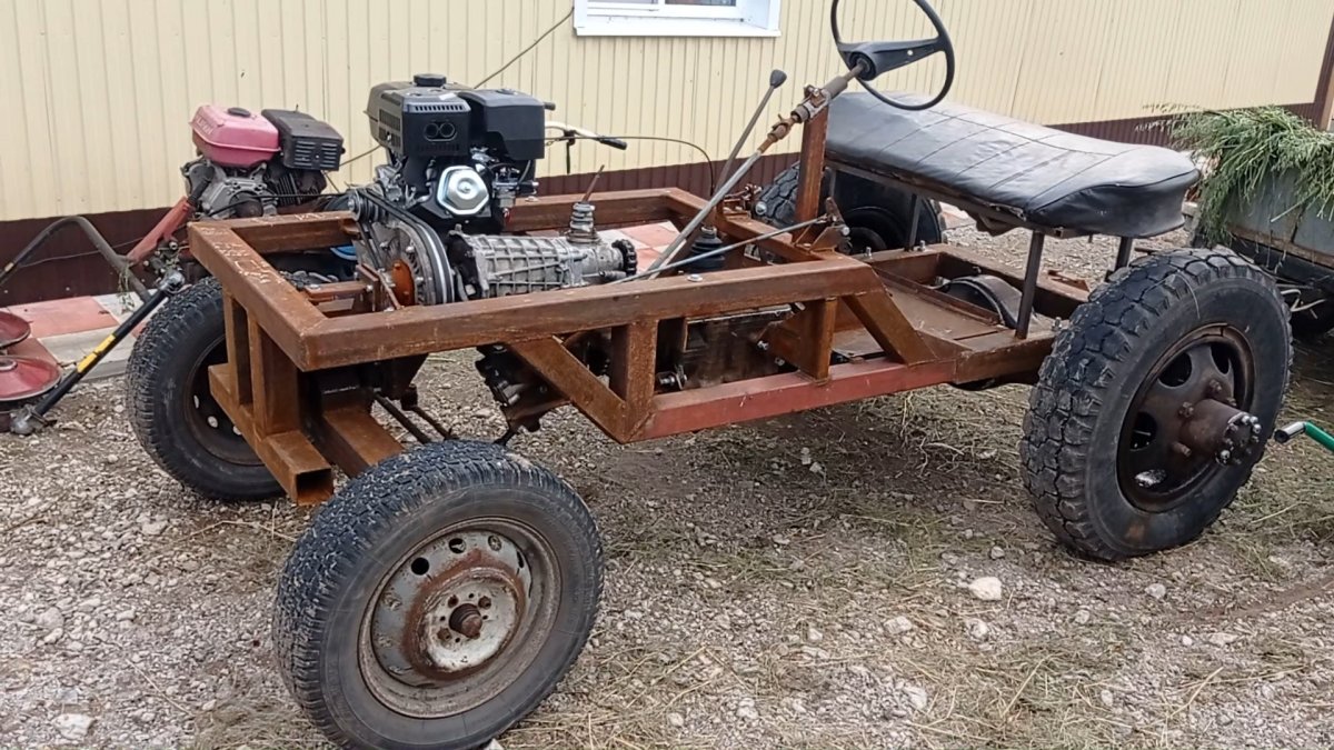 Трактор на двигателе ЗИД 4.5