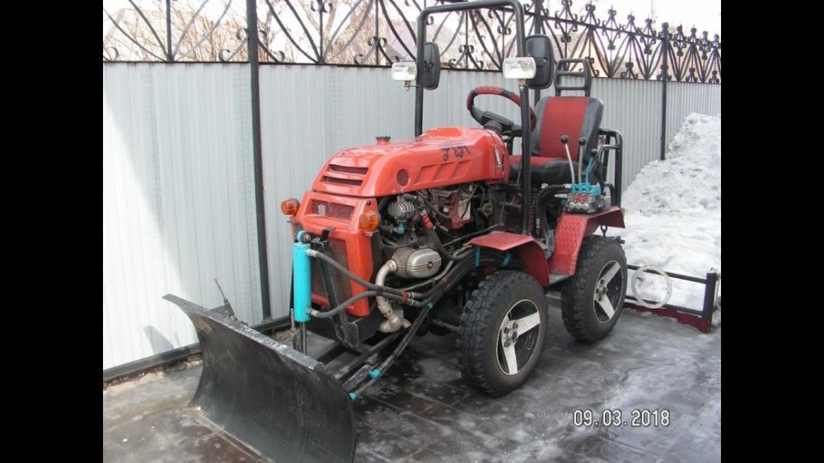 Минитрактор с ураловским движком