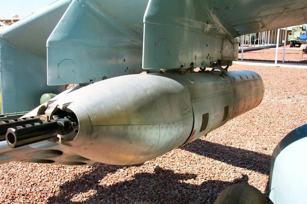 Су 25 подвесной бак