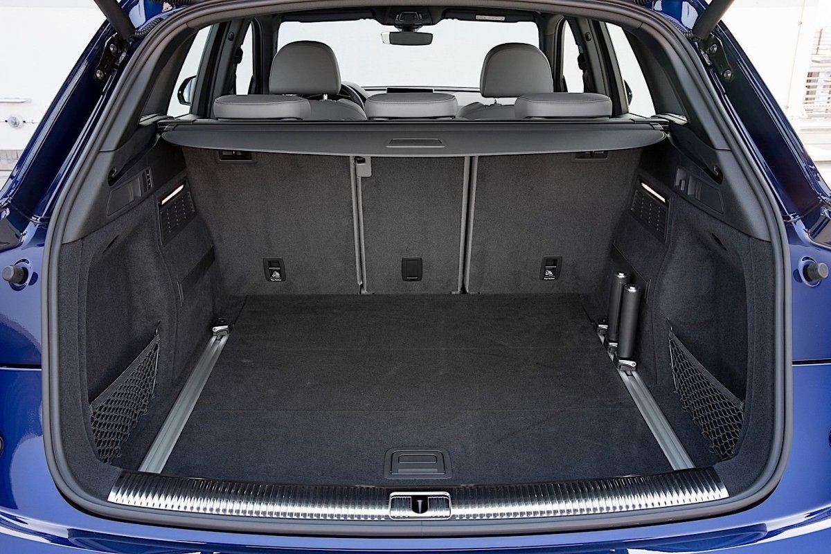 Audi q5 с багажником 2019
