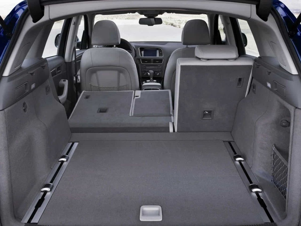 Audi q5 2008 багажник