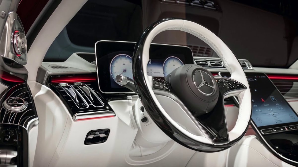 Мерседес s Майбах 2021