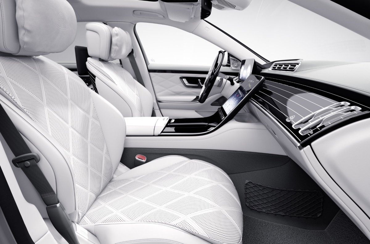 Майбах s680 2022