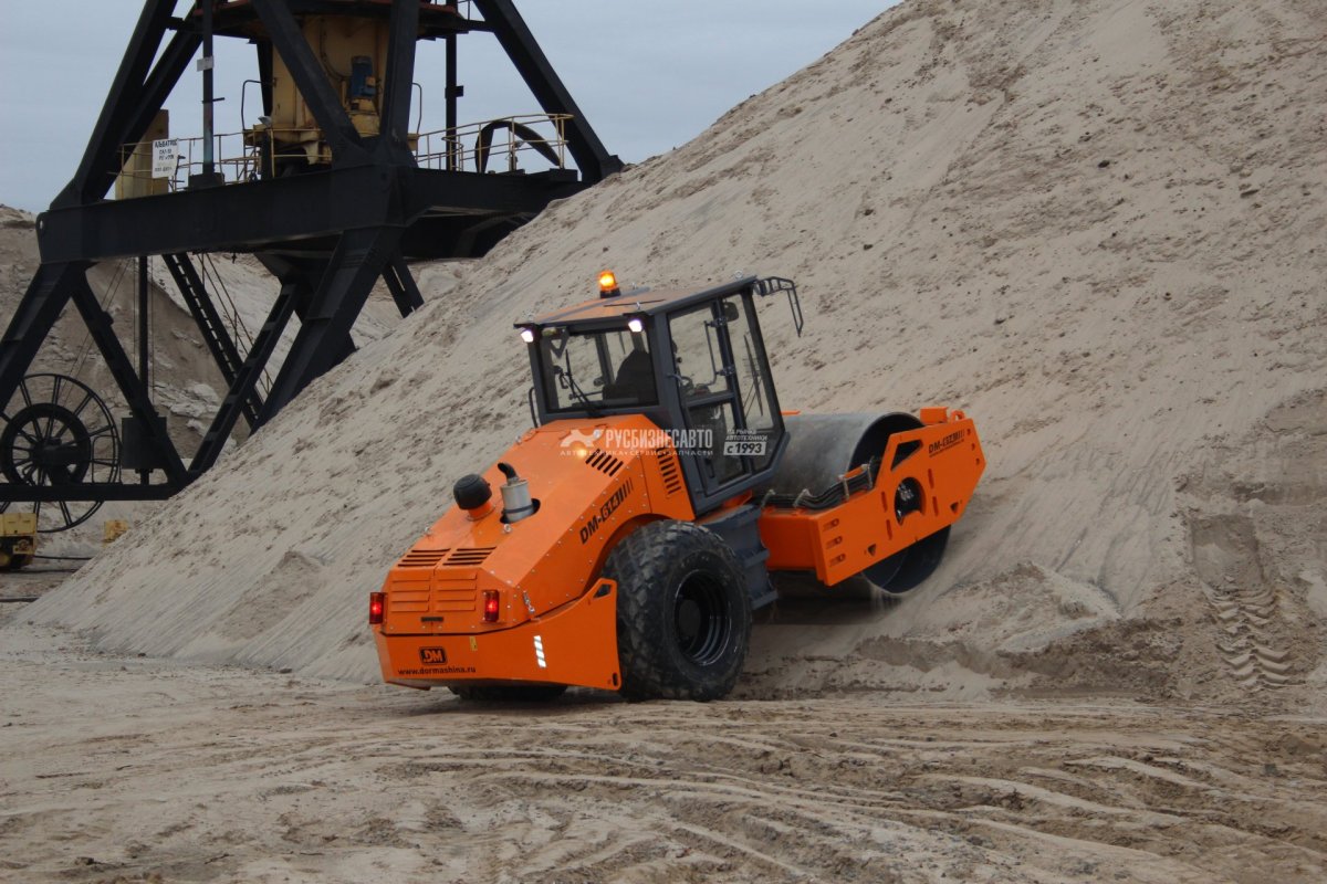 Грунтовый каток DM-614