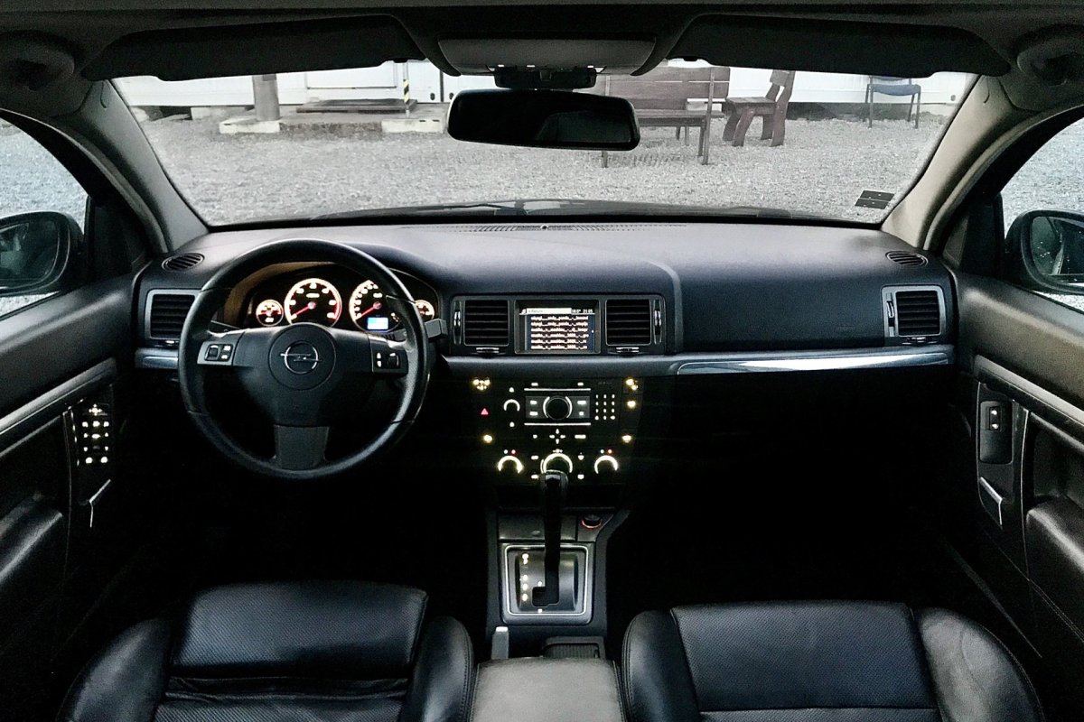 Опель Вектра 2003 салон