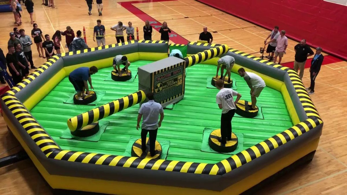 Мелтдаун аттракцион