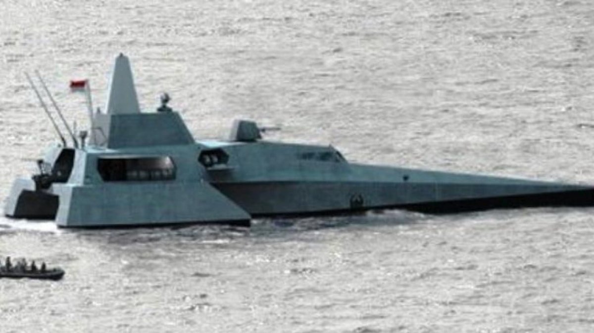 Современные боевые катера тримараны