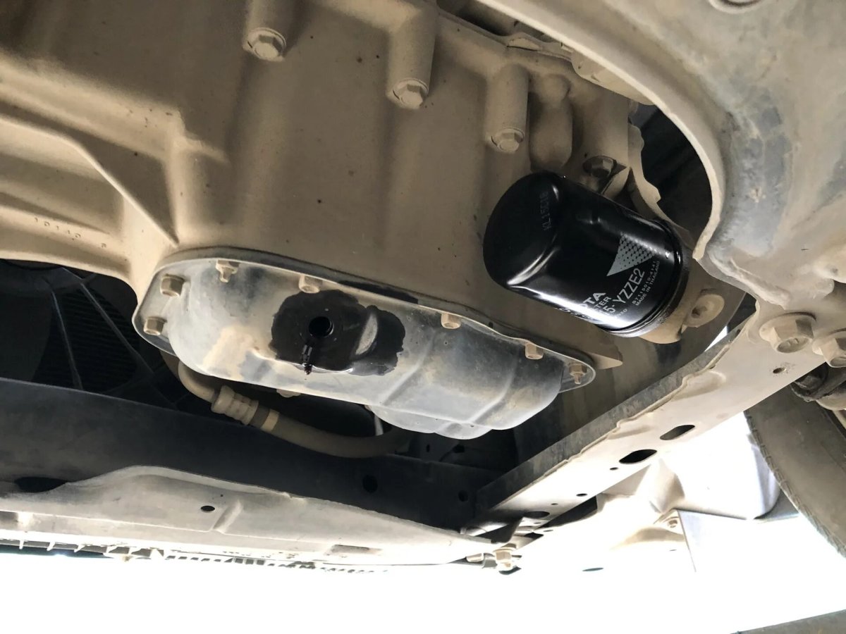 Масляный фильтр Тойота Королла 150 кузов