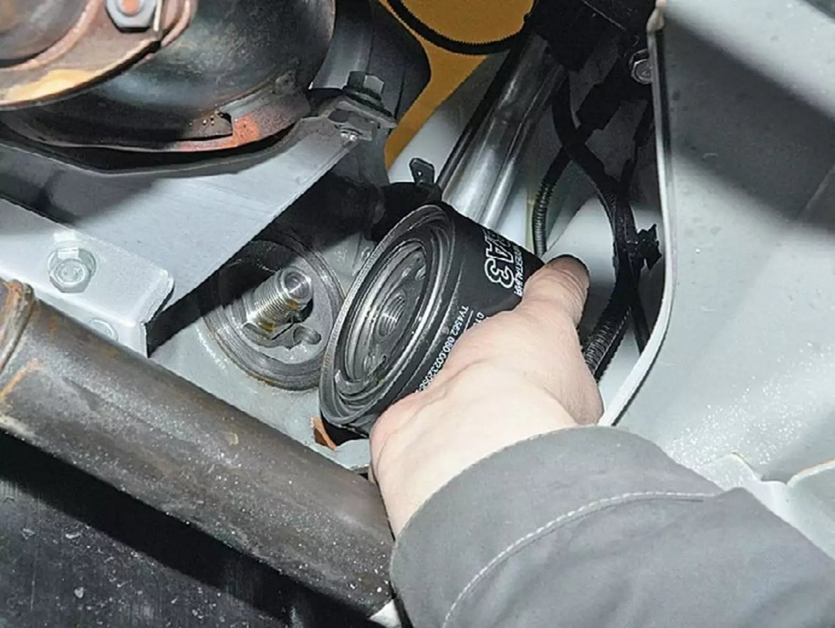 Фильтр масляный Лада Гранта 16