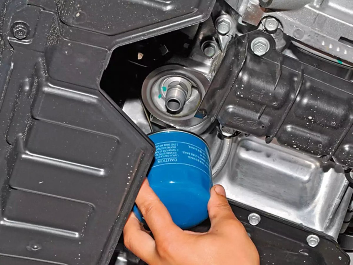 Масляный фильтр Солярис 1.6 где находится