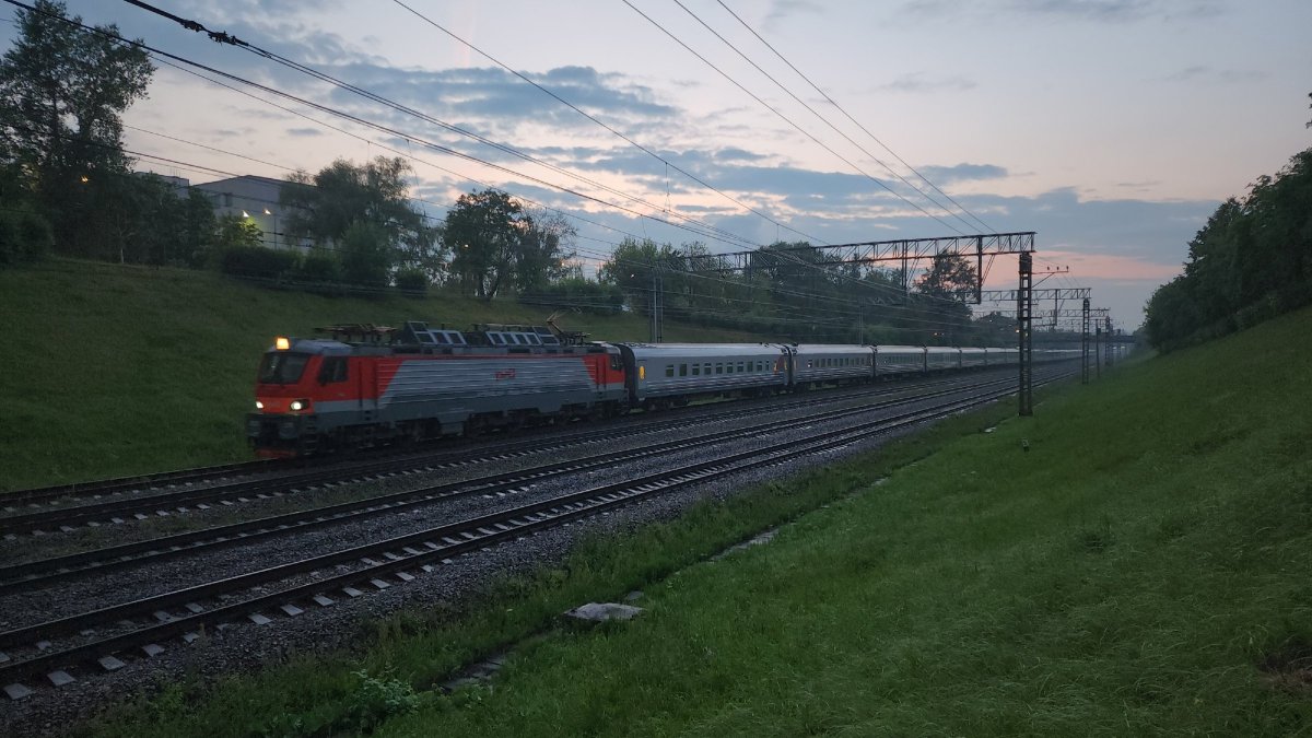Поезд Санкт-Петербург