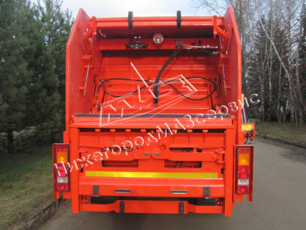 Мусоровоз ко 456