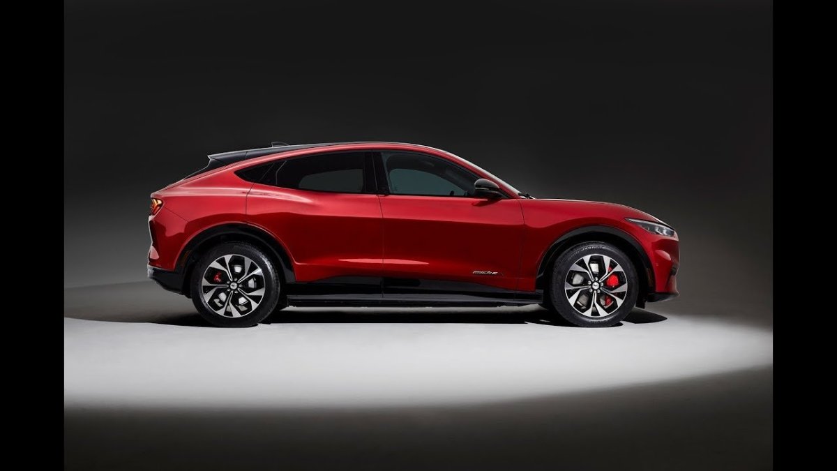 Электрический Форд Мустанг 2021