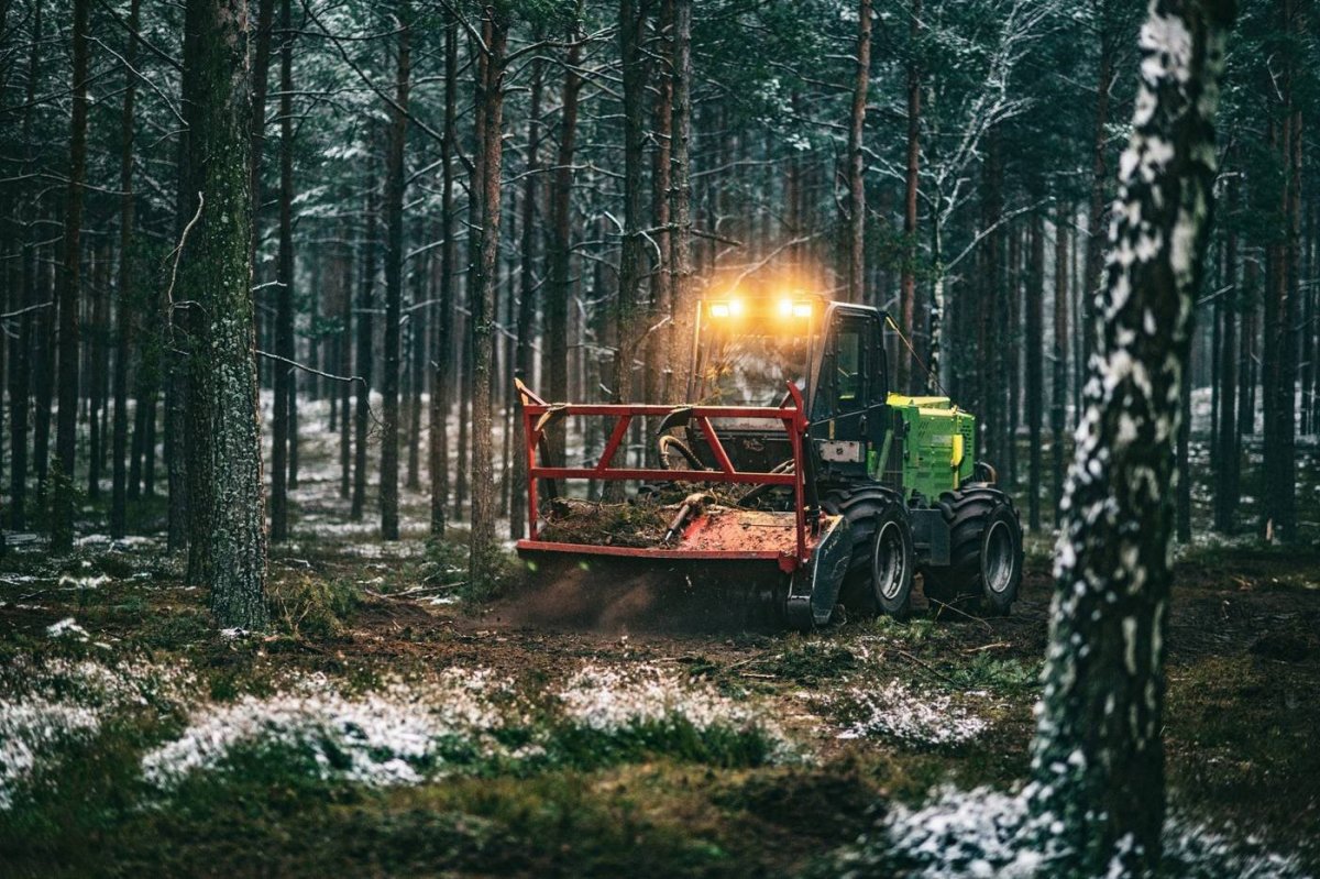 Колесный мульчер самоходный