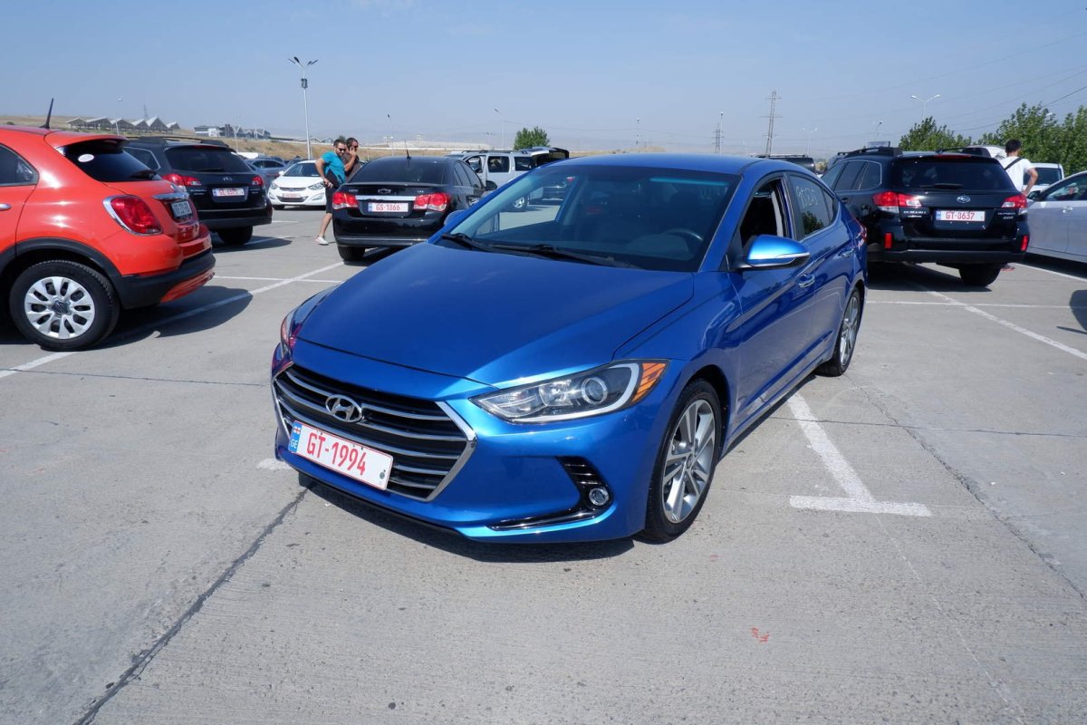 Хендай Элантра 2016 года