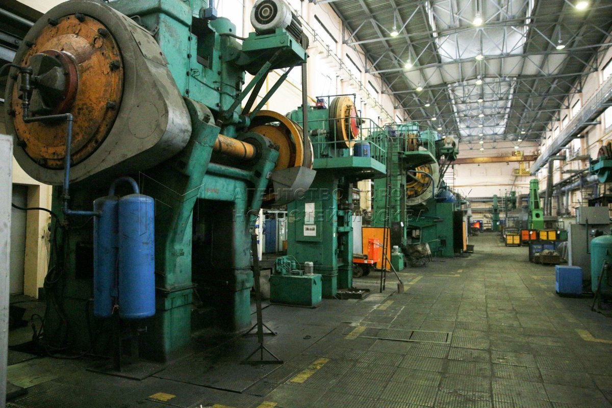 Производственные цеха завода салют