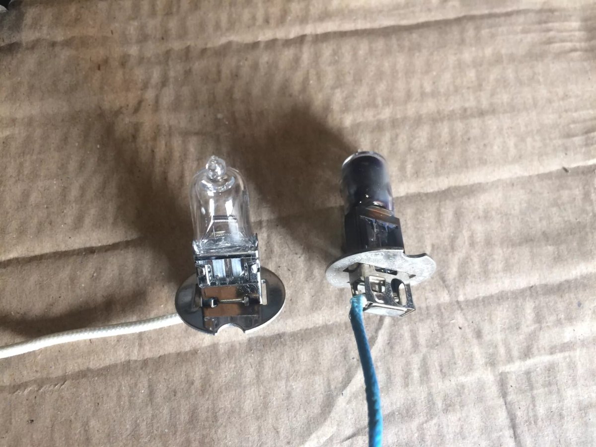 Цоколь ламп ВАЗ 2115