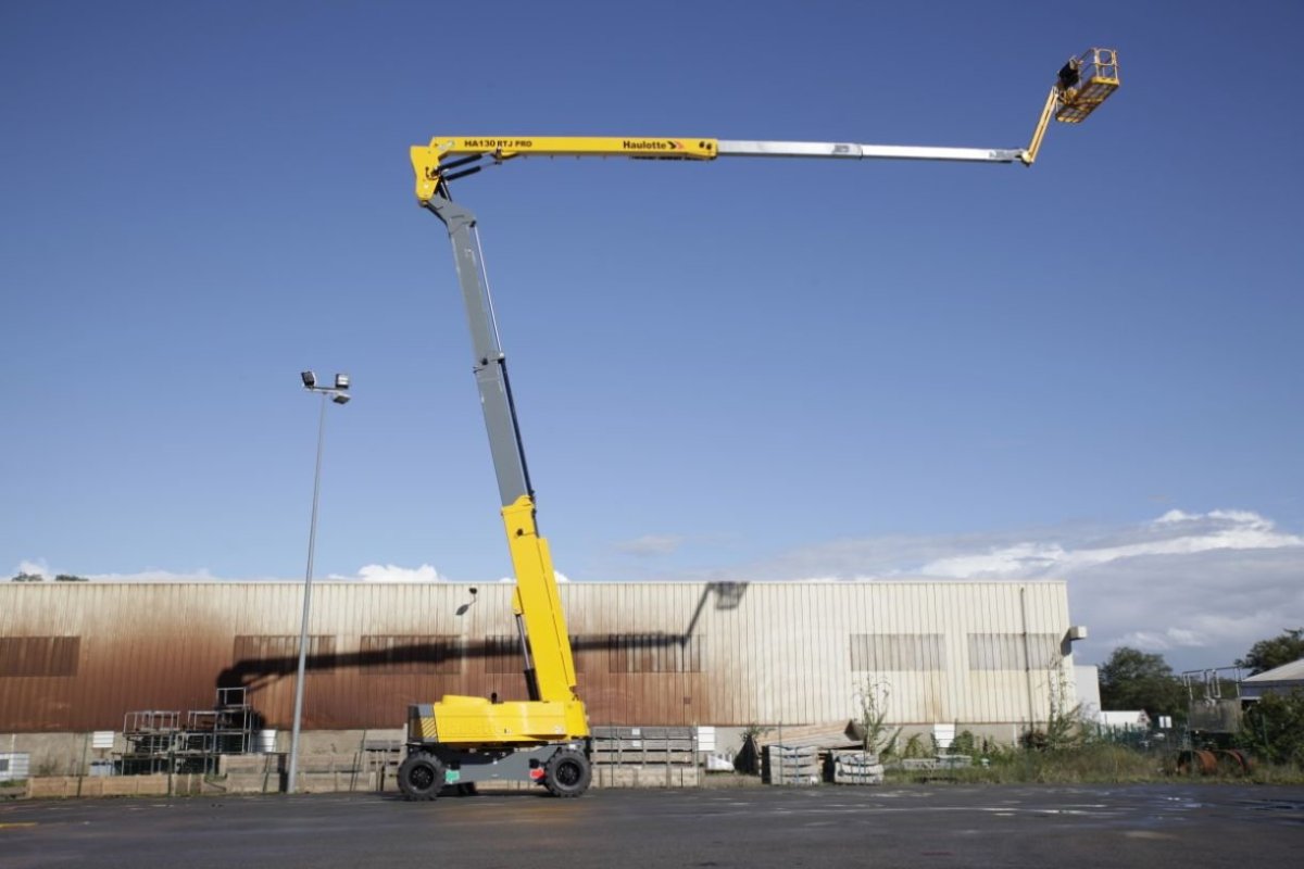Коленчатый подъемник Haulotte ha41rtjpro