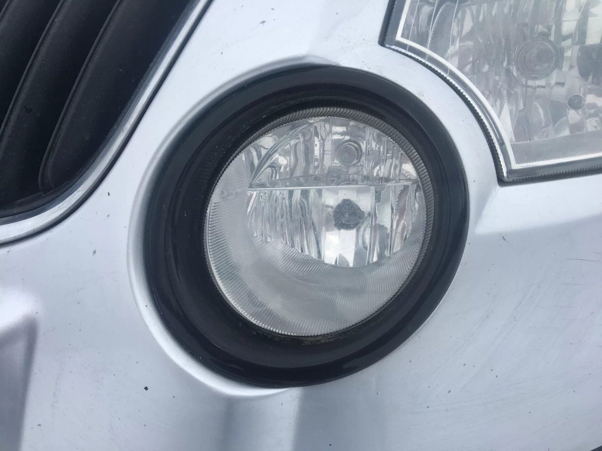 Накладки на противотуманки Шкода Йети