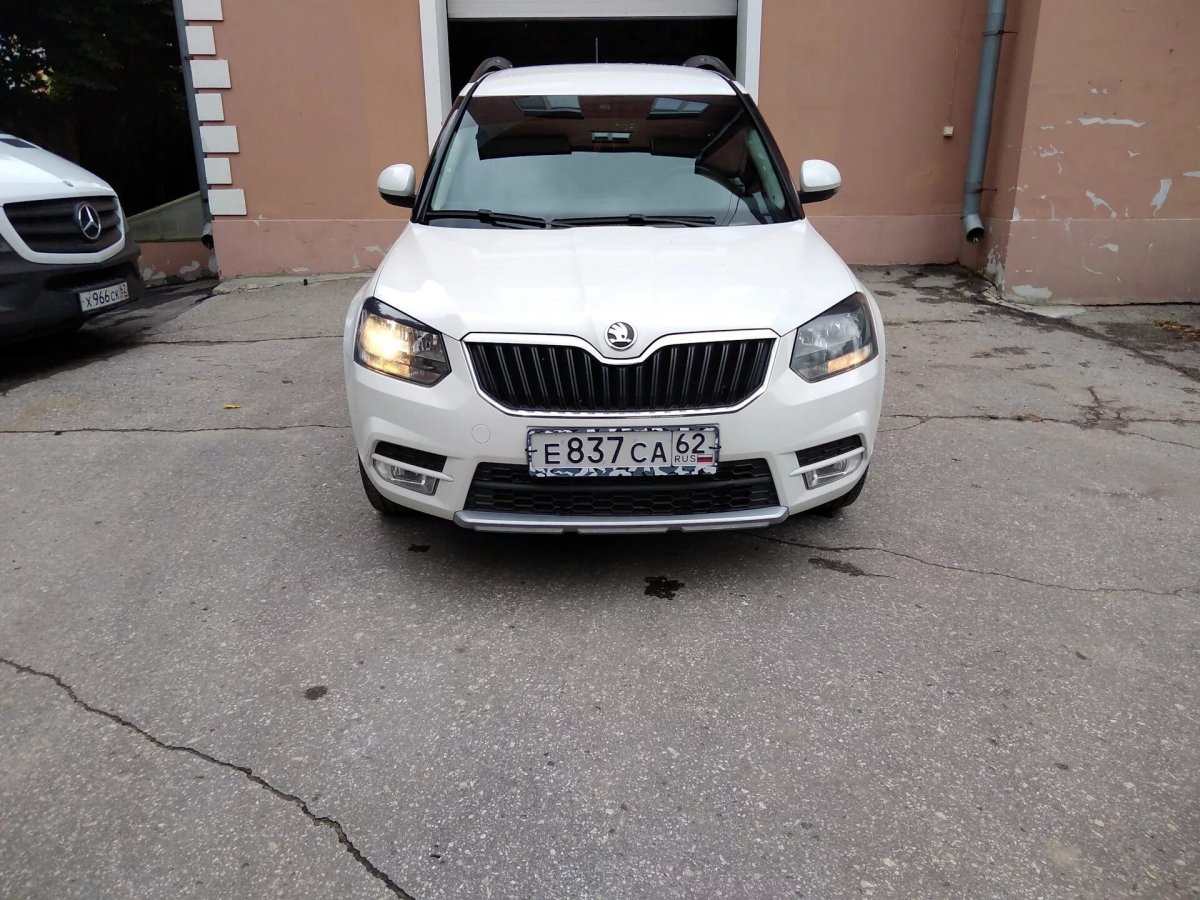 Фара Шкода етти