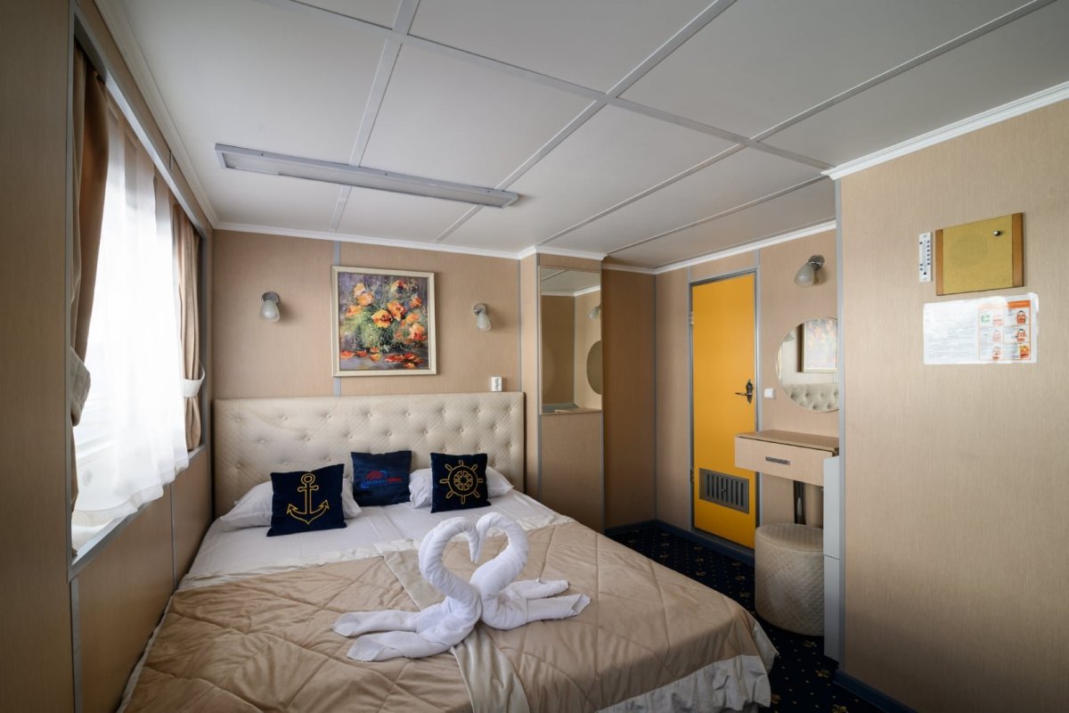 Теплоход Федор Достоевский каюты Люкс