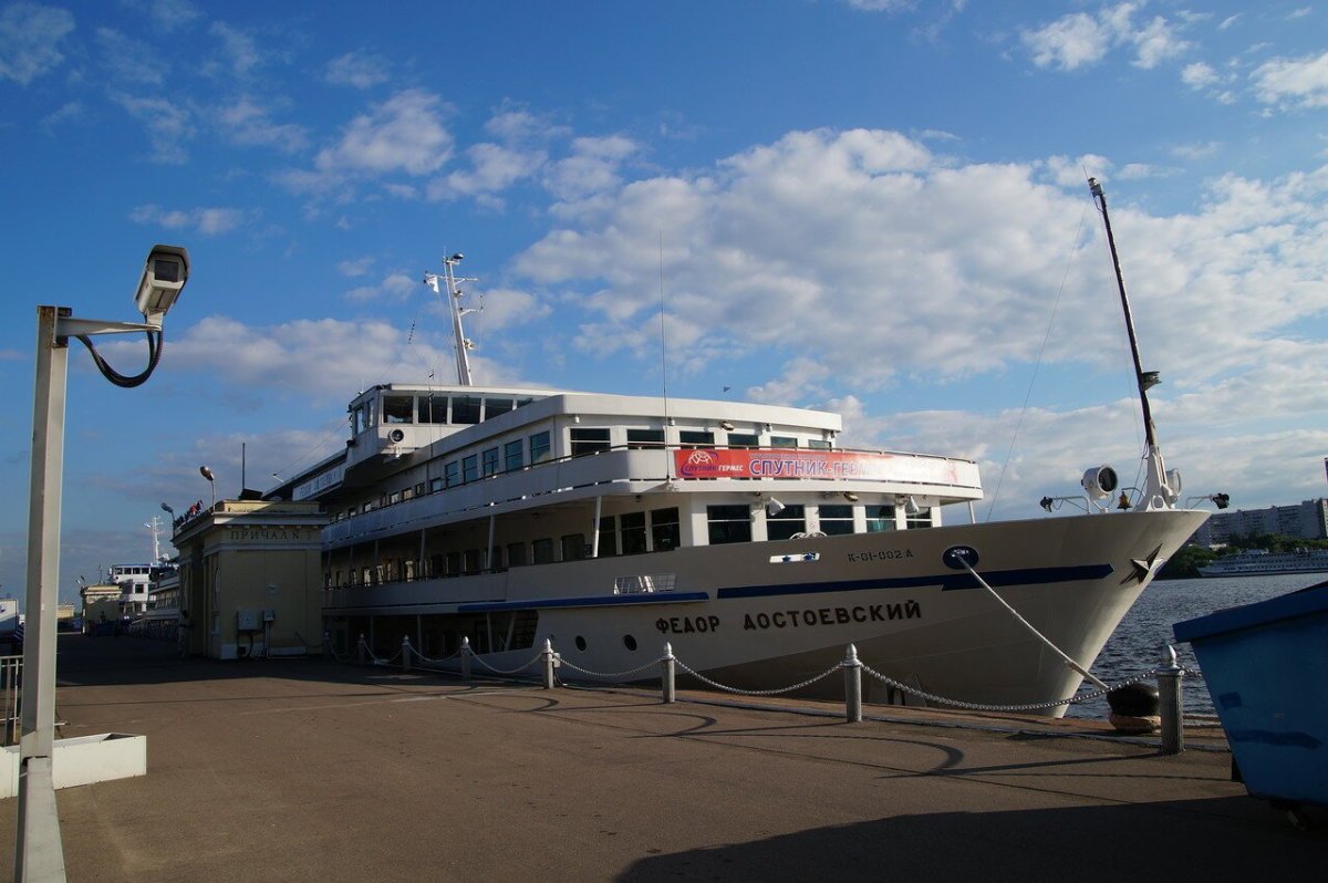 Капитан теплохода Федор Достоевский