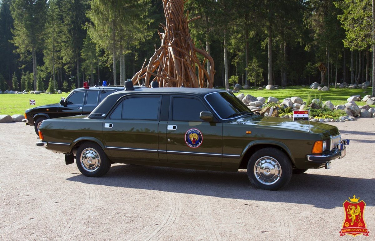 Волга лимузин 311055