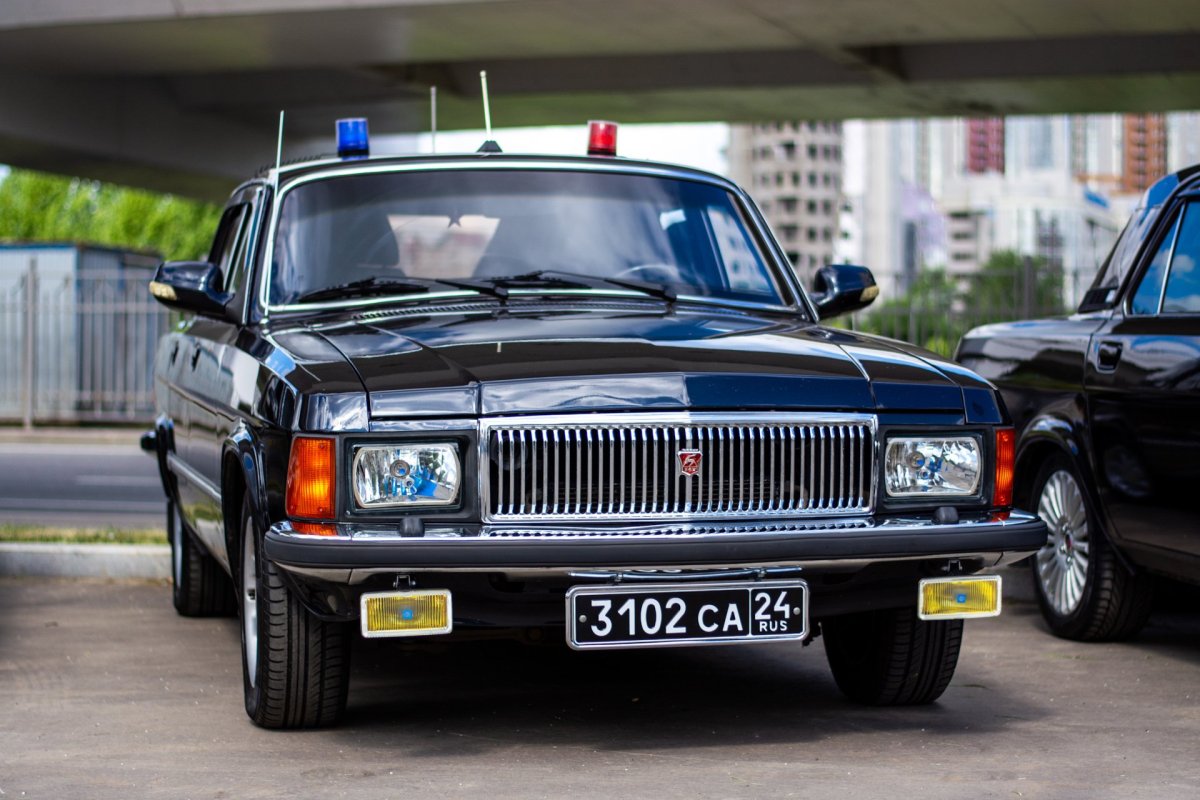 ГАЗ 3102 синяя