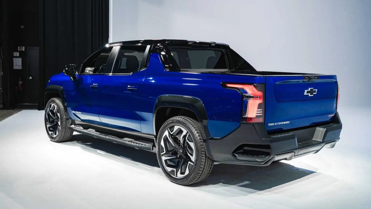 Chevrolet Silverado ev