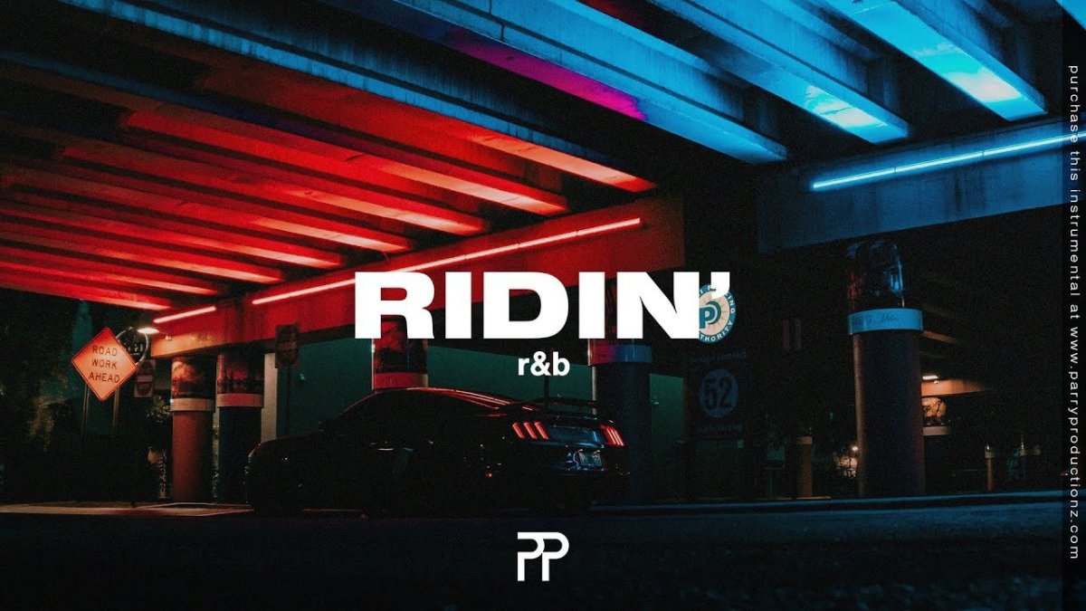 Гараж с неоновой подсветкой