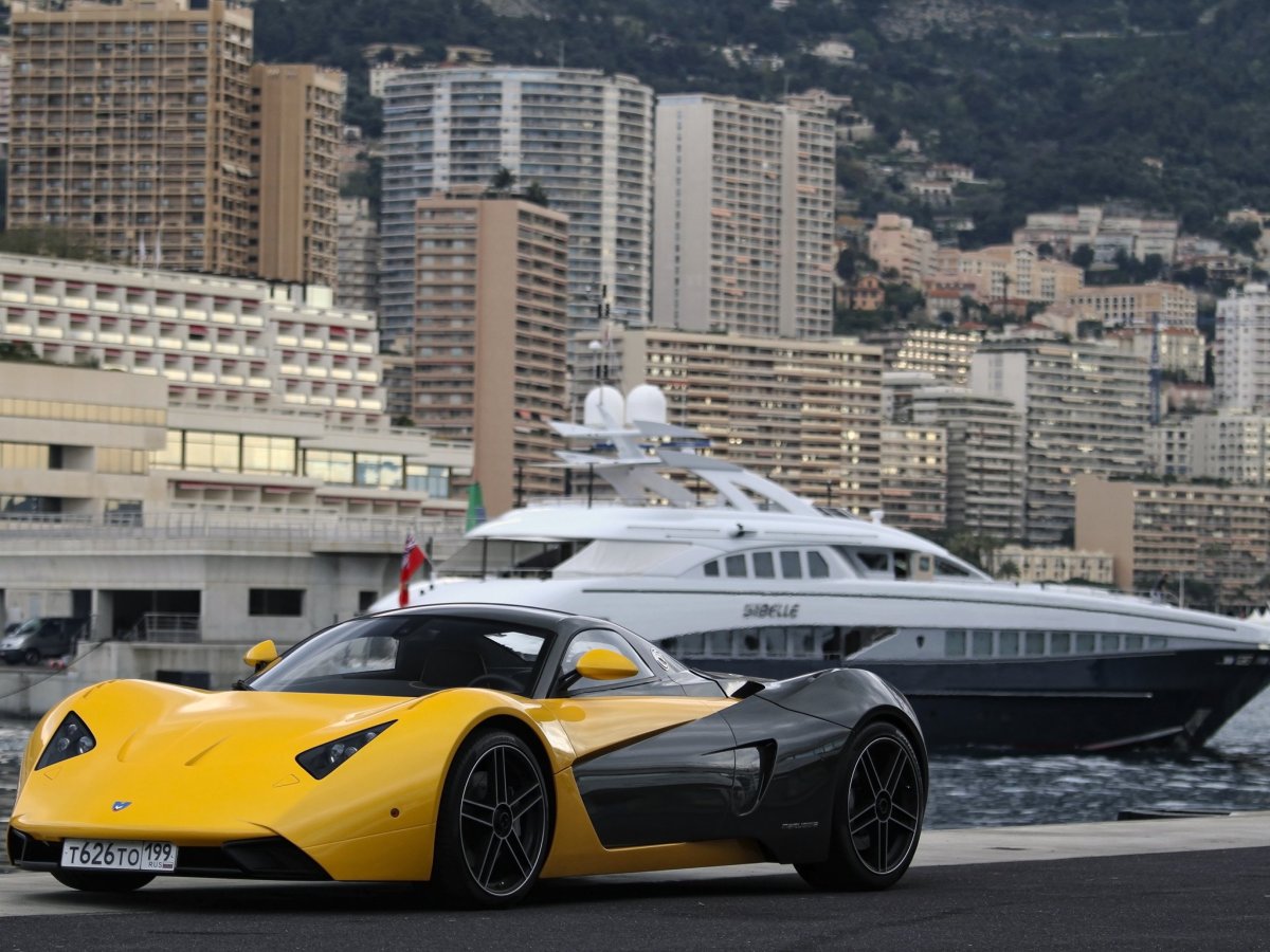 Суперкар Marussia b1