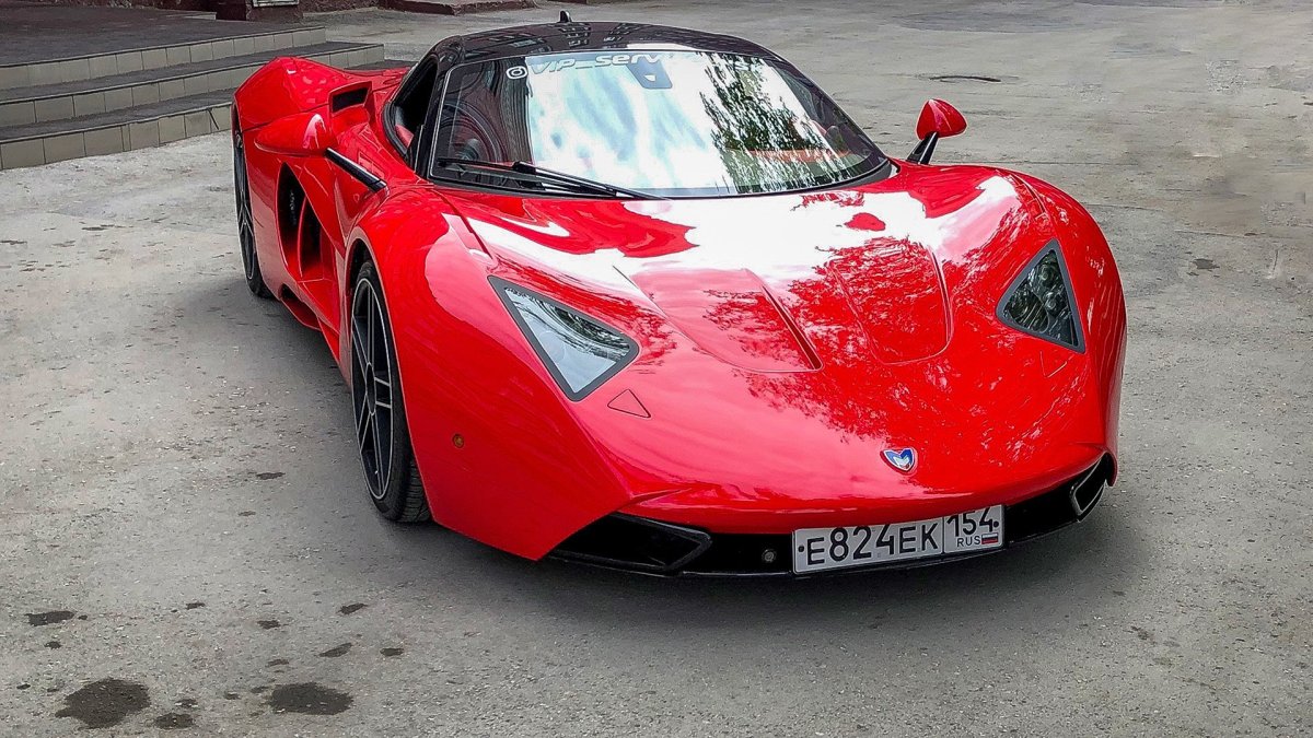 Спорткар Marussia