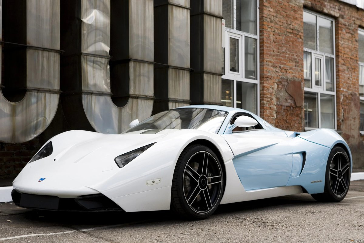 Машина Marussia b2
