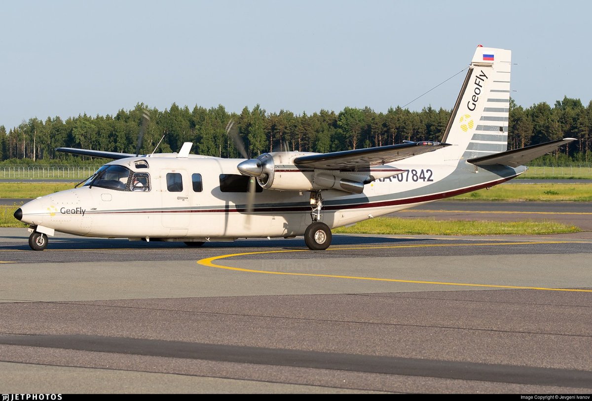 Rockwell 690 Turbo Commander