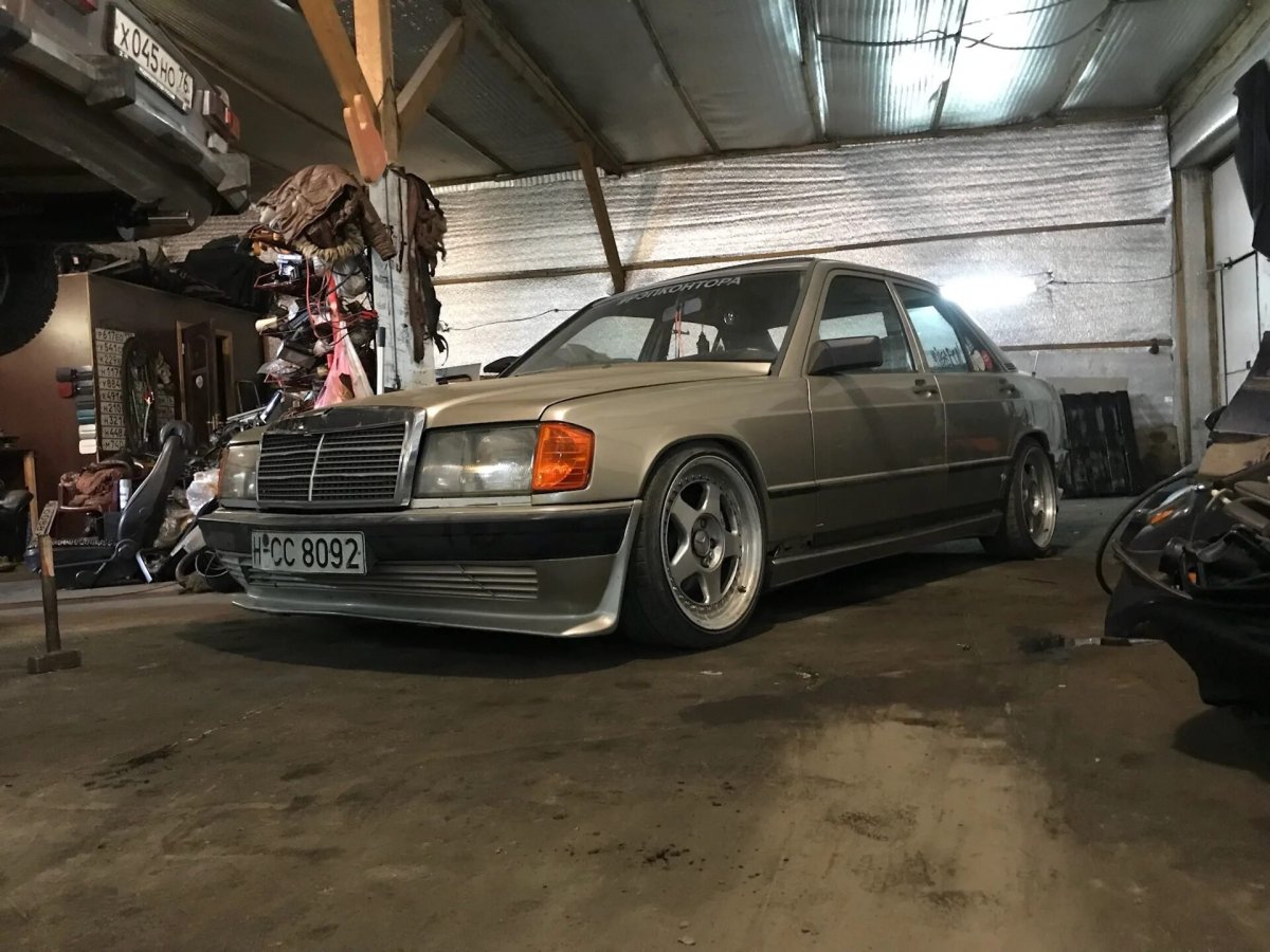 Mercedes w201 AMG обвес