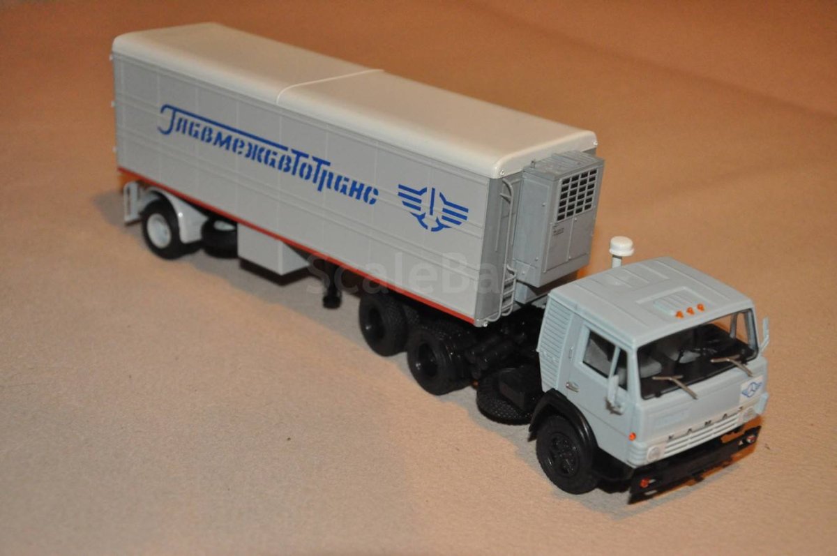 КАМАЗ 54112 С полуприцепом Алка