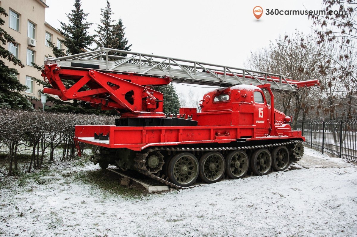 Пеноподъемник пожарный на гусеницах