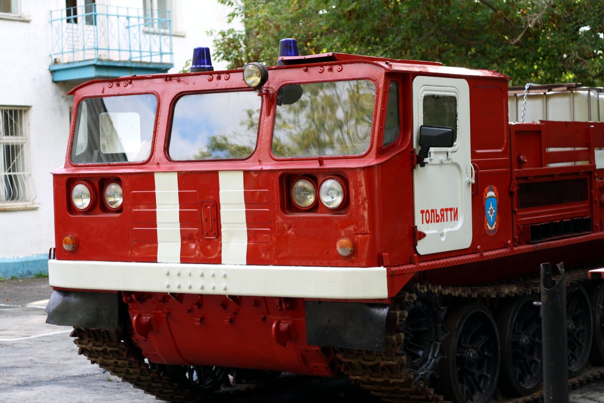 Гусеничный тягач АТС-59г