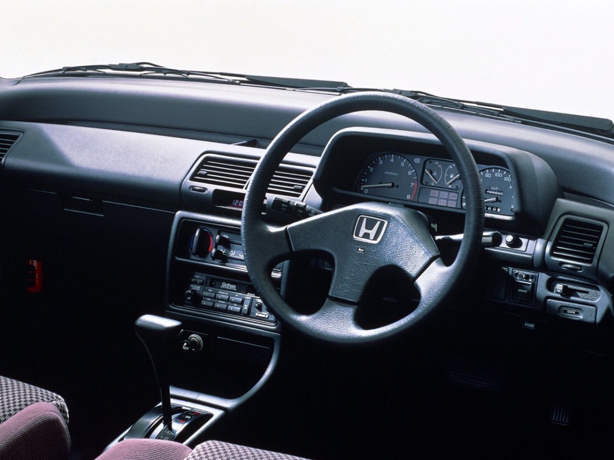 Honda Civic 1988 хэтчбек