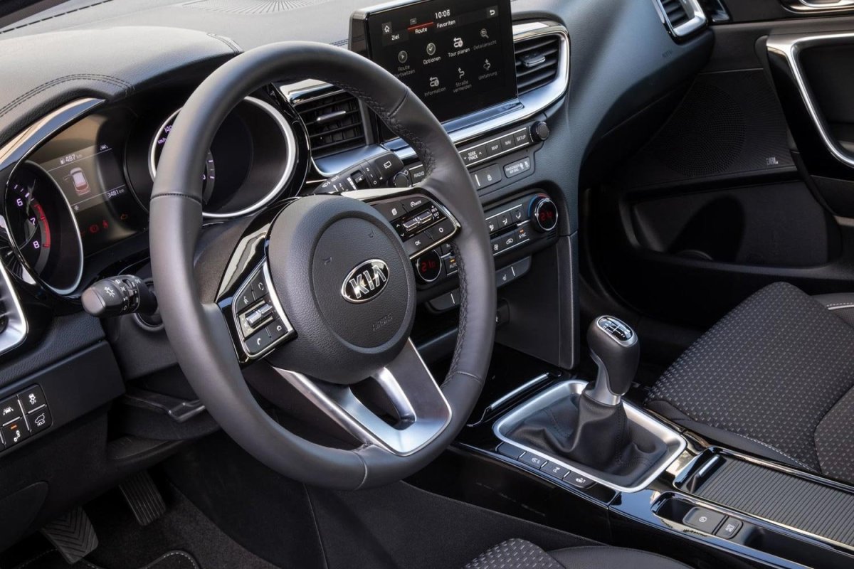 Киа СИД универсал 2019 салон