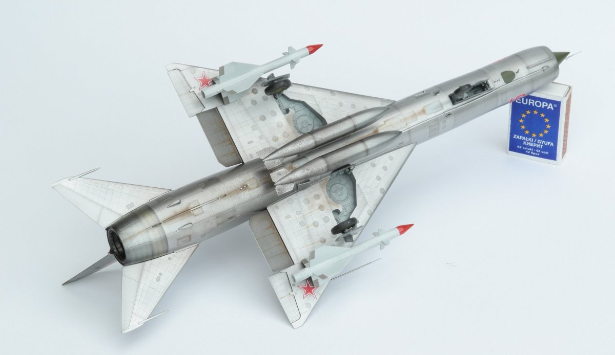 Trumpeter 02898 su-11 1/48