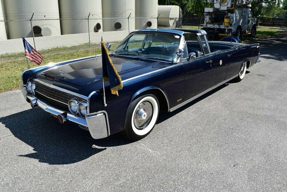 Президентский Limousine Lincoln Continental 1972