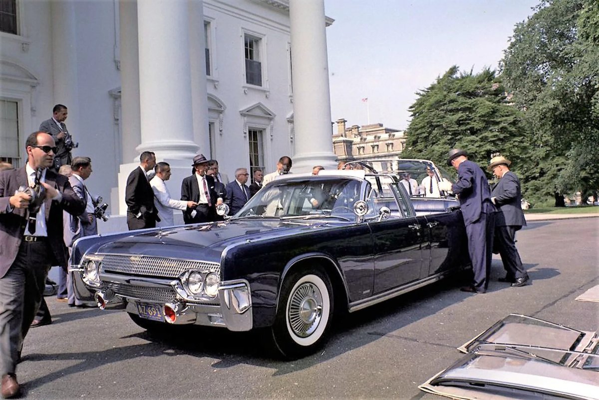 Lincoln Continental Convertible Кеннеди