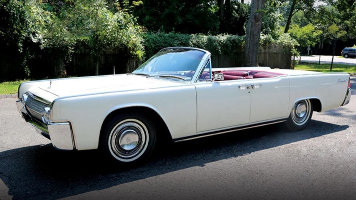 Lincoln Continental Кеннеди